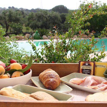 Trullo Il Melograno Pension Ostuni Buitenkant foto
