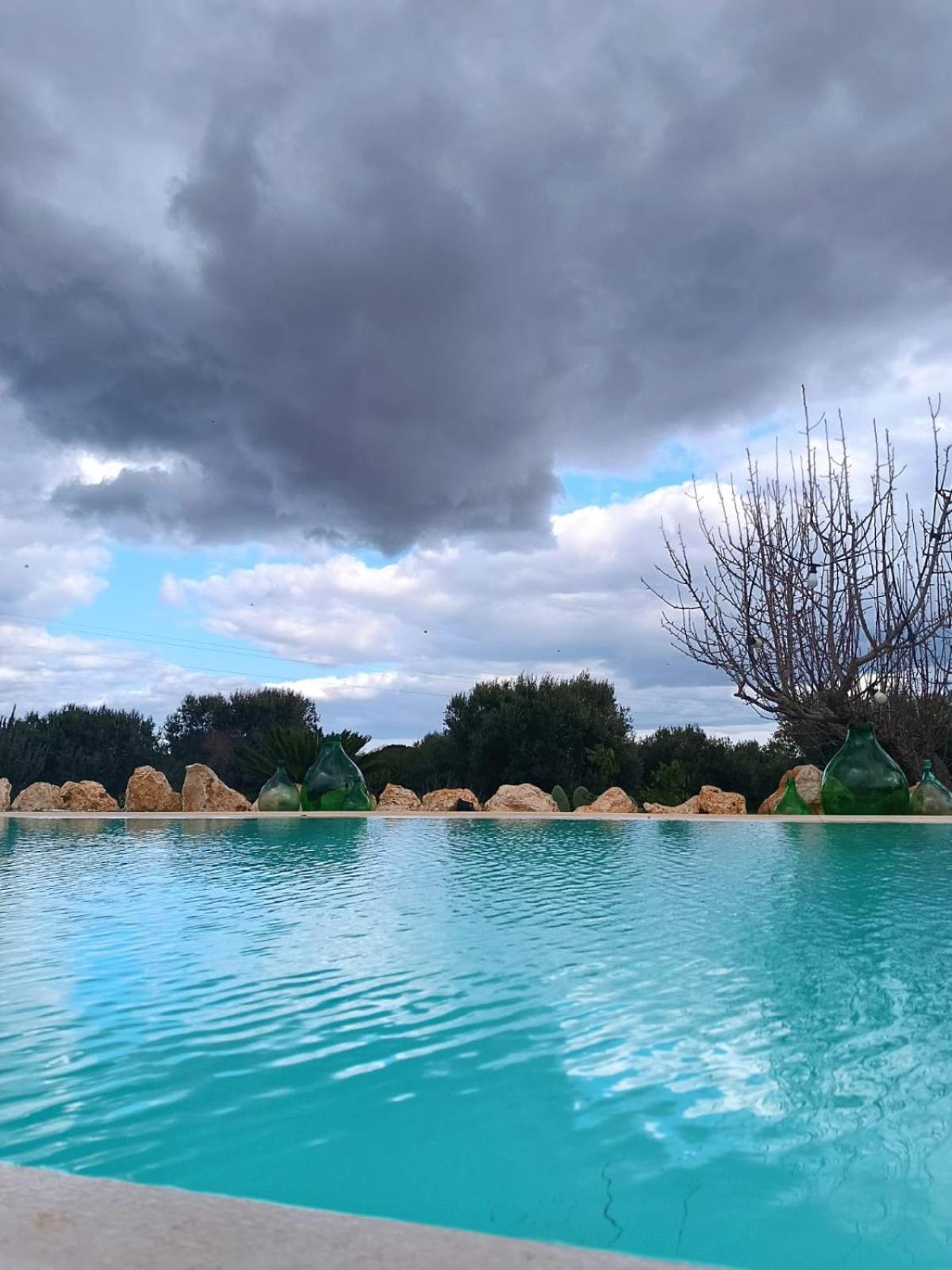 Trullo Il Melograno Pension Ostuni Buitenkant foto