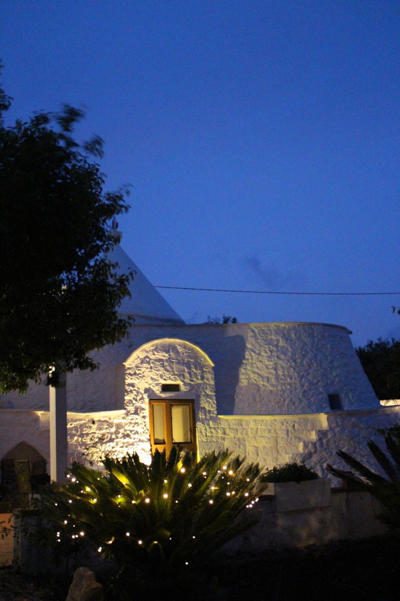 Trullo Il Melograno Pension Ostuni Buitenkant foto