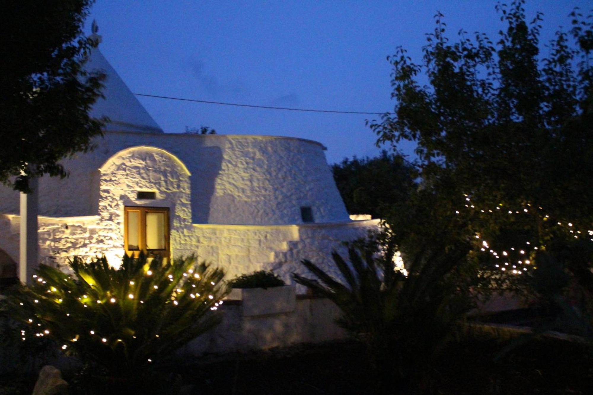 Trullo Il Melograno Pension Ostuni Buitenkant foto