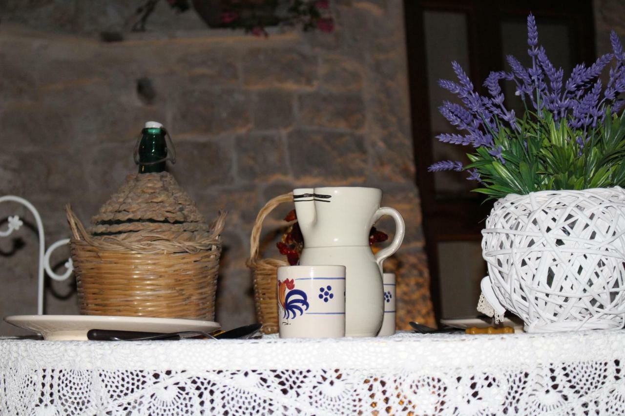 Trullo Il Melograno Pension Ostuni Buitenkant foto